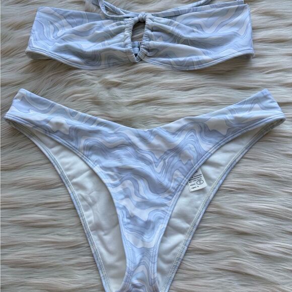 Abercrombie & Fitch Bikini Set | Halter Top - Small | Cheeky Bottom- Medium - Picture 3 of 8